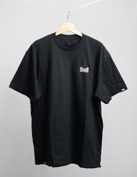 T-shirt black