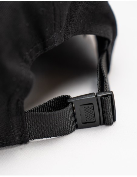 5 panel Cap in Black