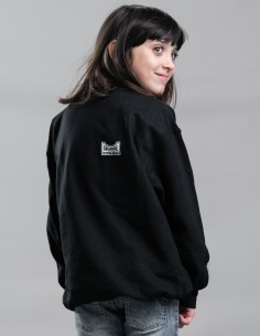 Black crewneck junior sweatshirt 2